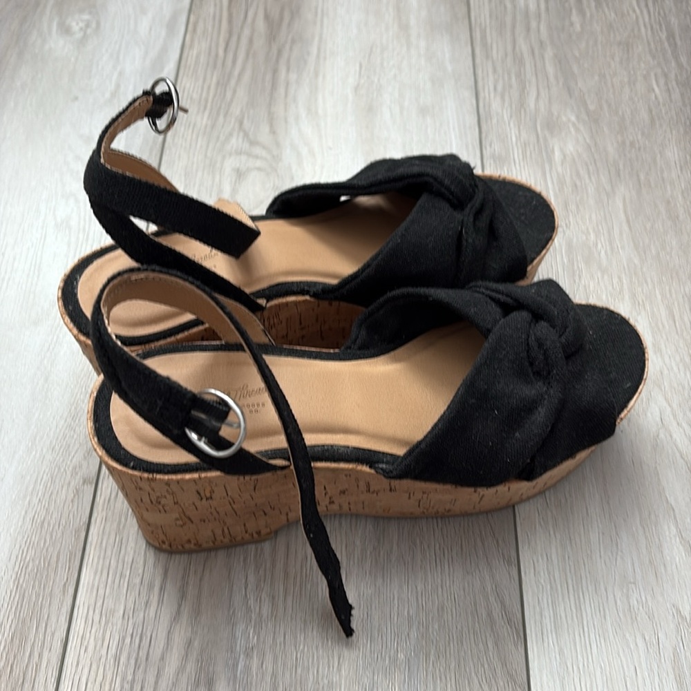 Universal Thread Women's Cork Wedge High Heels Sandals size 7 - Picture 4 of 6